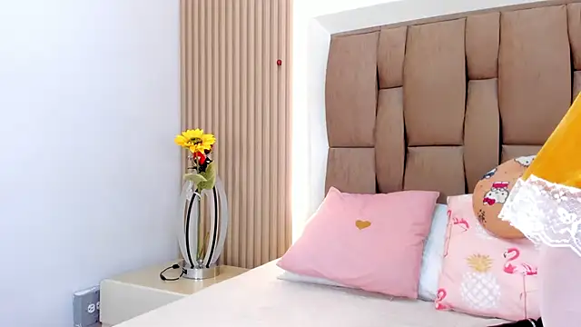 Snapshot of emily_rivas_ chatting on 03/27/26, 03:34 emily rivas online show from 03/27/26, 03:34