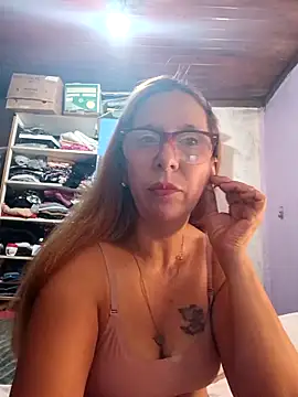 Snapshot of cari75 chatting on 04/19/26, 04:01 cari75 online show from 04/19/26, 04:01