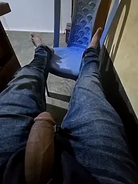 SHARIF12123 online show from 12/23/25, 07:39