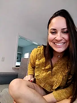 Snapshot of Fatisexy88 chatting on 06/01/26, 01:57 Fatisexy88 online show from 06/01/26, 01:57