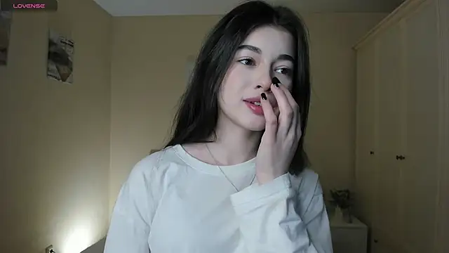 Snapshot of LisaColee chatting on 03/29/26, 07:36 LisaColee online show from 03/29/26, 07:36