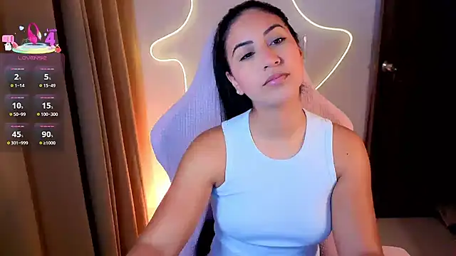 Snapshot of chloebum_ chatting on 12/22/25, 11:07 chloebum online show from 12/22/25, 11:07
