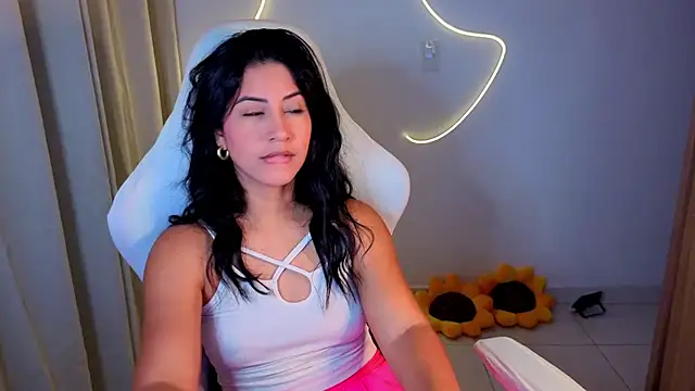 Snapshot of chloebum_ chatting on 01/19/26, 11:03 chloebum online show from 01/19/26, 11:03