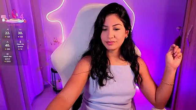 Snapshot of chloebum_ chatting on 03/27/26, 10:59 chloebum online show from 03/27/26, 10:59