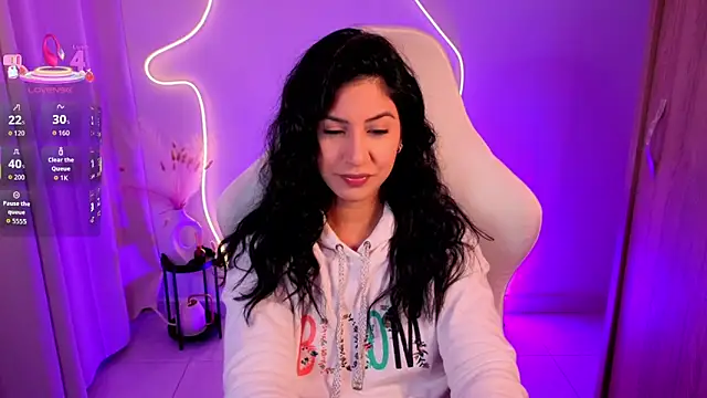 Snapshot of chloebum_ chatting on 03/28/26, 11:10 chloebum online show from 03/28/26, 11:10
