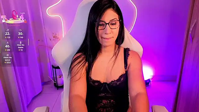 Snapshot of chloebum_ chatting on 04/02/26, 10:57 chloebum online show from 04/02/26, 10:57