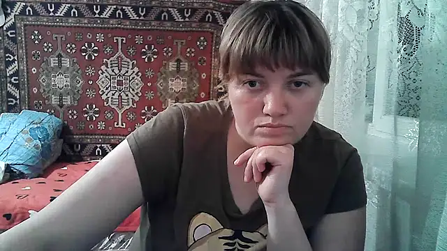 Snapshot of swett_girll chatting on 05/17/26, 07:32 swett girll online show from 05/17/26, 07:32