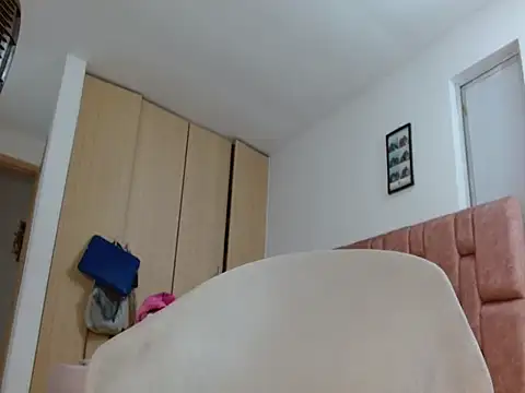 Snapshot of vanessa_hot69_ chatting on 02/03/26, 06:51 vanessa hot69 online show from 02/03/26, 06:51