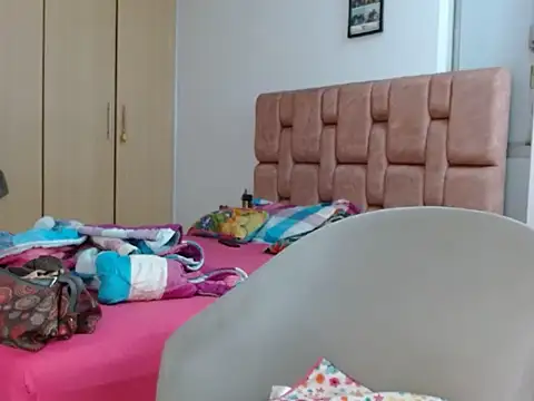 Snapshot of vanessa_hot69_ chatting on 02/05/26, 04:06 vanessa hot69 online show from 02/05/26, 04:06