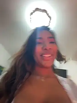 Snapshot of channelportman chatting on 12/13/25, 11:54 channelportman online show from 12/13/25, 11:54