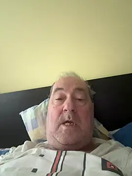 Snapshot of csikar chatting on 05/02/26, 06:40 csikar online show from 05/02/26, 06:40