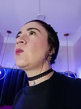 Victoria01  online show from 02/08/26, 12:03