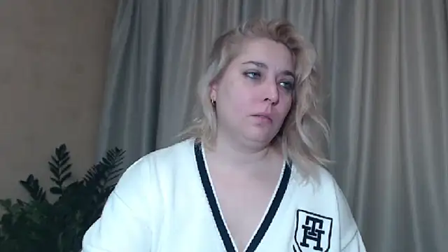 sweetpussy13 online show from 01/10/25, 07:14