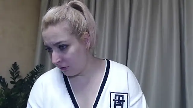 sweetpussy13 online show from 02/05/25, 07:07