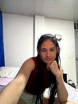 Snapshot of Katia_Lina chatting on 12/16/25, 04:06 Katia Lina online show from 12/16/25, 04:06