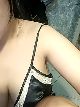 Snapshot of lavi-cute chatting on 12/22/25, 07:16 lavi-cute online show from 12/22/25, 07:16