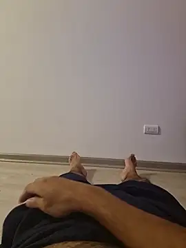 Snapshot of EarlyishYears chatting on 12/14/25, 04:40 EarlyishYears online show from 12/14/25, 04:40