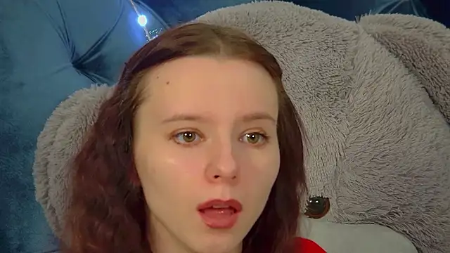 Snapshot of ArinaKubrick chatting on 12/16/25, 04:56 ArinaKubrick online show from 12/16/25, 04:56