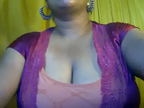 Snapshot of MISTI_KOLK chatting on 06/08/26, 08:37 MISTI KOLK online show from 06/08/26, 08:37