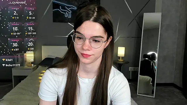 miss  evelyne online show from 12/22/25, 01:35