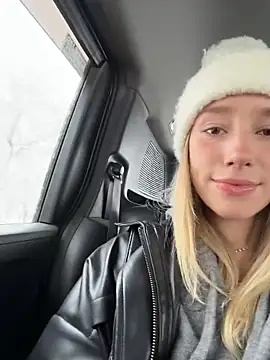 Snapshot of sssativa_more chatting on 04/21/26, 04:41 sssativa more online show from 04/21/26, 04:41