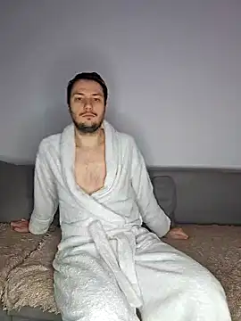 Lovebackground online show from 02/27/25, 09:22