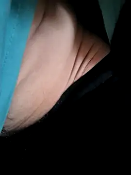 Snapshot of Crcr999 chatting on 03/19/26, 07:56 Crcr999 online show from 03/19/26, 07:56