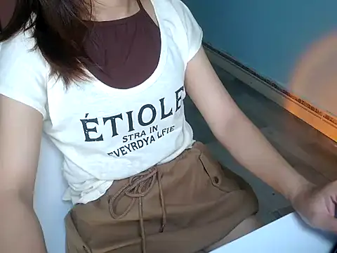 Snapshot of Chichi_86 chatting on 08/02/26, 05:06 Chichi 86 online show from 08/02/26, 05:06