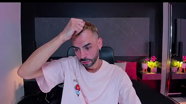 Snapshot of arcangel_harris chatting on 03/07/26, 07:11 arcangel harris online show from 03/07/26, 07:11