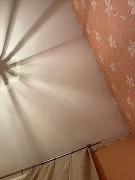 SilkyMira online show from 04/12/26, 07:52