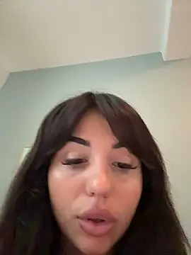 Snapshot of SilkyMira chatting on 07/24/26, 10:24 SilkyMira online show from 07/24/26, 10:24