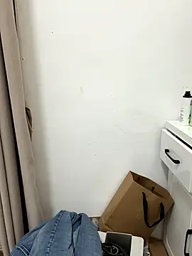 Niuniu1989 online show from 12/16/25, 09:14