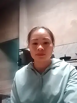 Snapshot of honey-kis chatting on 12/15/25, 05:01 honey-kis online show from 12/15/25, 05:01