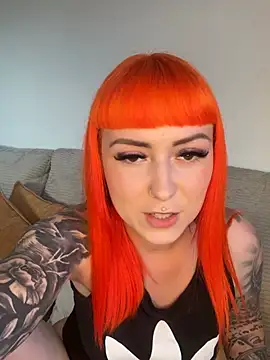 ScarletVixenLive online show from 05/17/26, 06:15