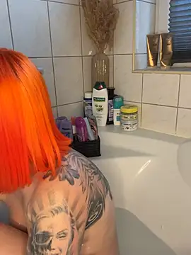 Snapshot of ScarletVixenLive chatting on 07/01/26, 01:02 ScarletVixenLive online show from 07/01/26, 01:02