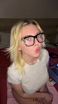 MonaNoire online show from 02/13/26, 07:43