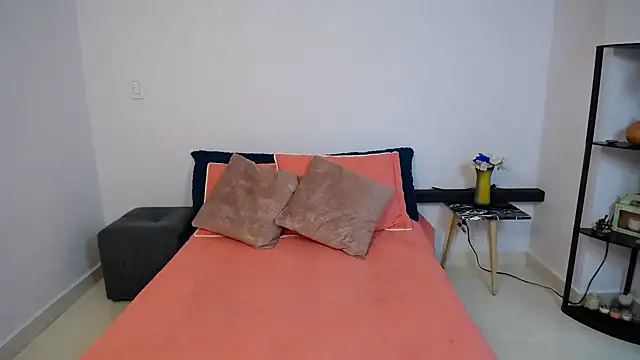 Parislennon online show from 02/07/26, 04:33