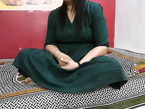 Lovelycouple25 online show from 03/02/26, 06:36