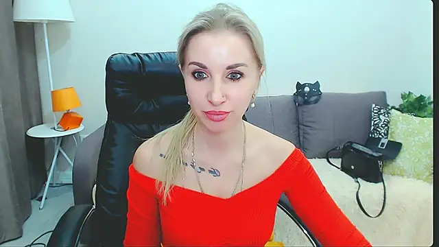 Snapshot of Hanna--Sweet chatting on 03/16/26, 05:06 Hanna--Sweet online show from 03/16/26, 05:06