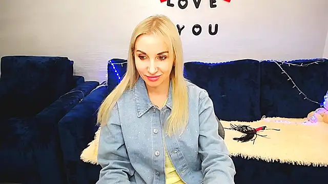 Snapshot of Hanna--Sweet chatting on 03/20/26, 10:42 Hanna--Sweet online show from 03/20/26, 10:42