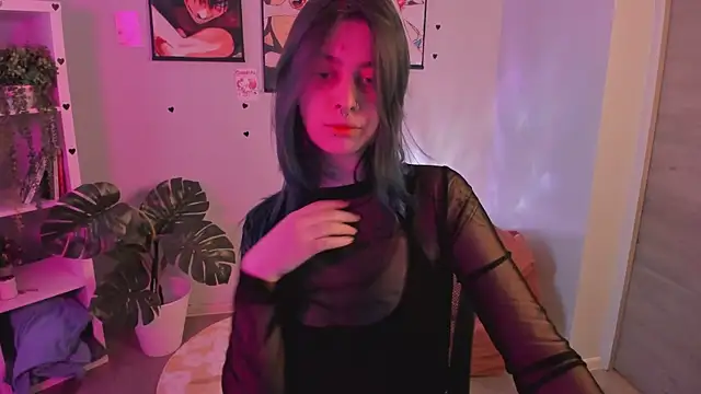 Snapshot of crazysound chatting on 03/12/26, 01:28 crazysound online show from 03/12/26, 01:28