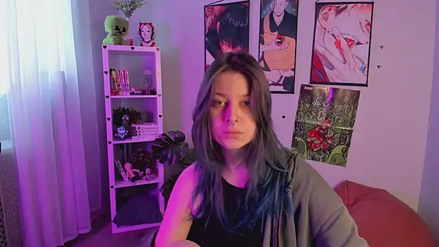 Snapshot of crazysound chatting on 04/13/26, 02:44 crazysound online show from 04/13/26, 02:44