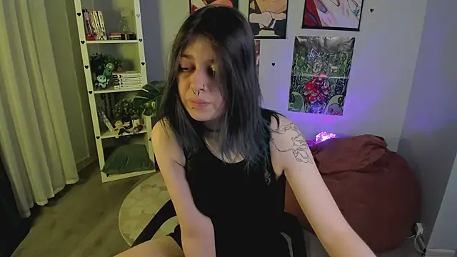 Snapshot of crazysound chatting on 04/19/26, 08:22 crazysound online show from 04/19/26, 08:22