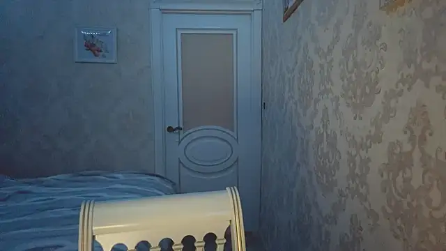 LashandraGiacomelli online show from 12/15/25, 04:22