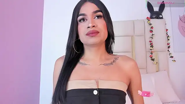 Silvanna-Casstro online show from 01/10/26, 12:07