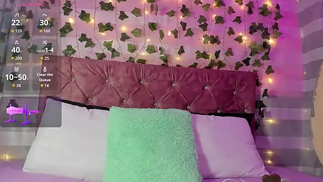 Ayla-marttinez online show from 05/21/26, 01:56