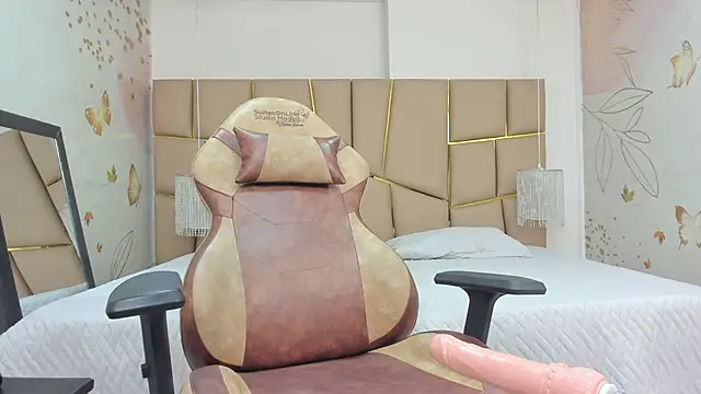 Snapshot of Jadde_Greyy_ chatting on 01/16/26, 02:37 Jadde Greyy online show from 01/16/26, 02:37