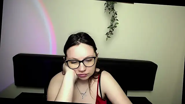 Snapshot of LiliaErmi chatting on 04/26/26, 06:22 LiliaErmi online show from 04/26/26, 06:22