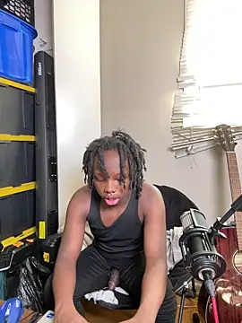 YourLittleBoyfriend online show from 02/12/26, 08:48