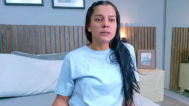 Mia Bellefort online show from 02/21/26, 08:10